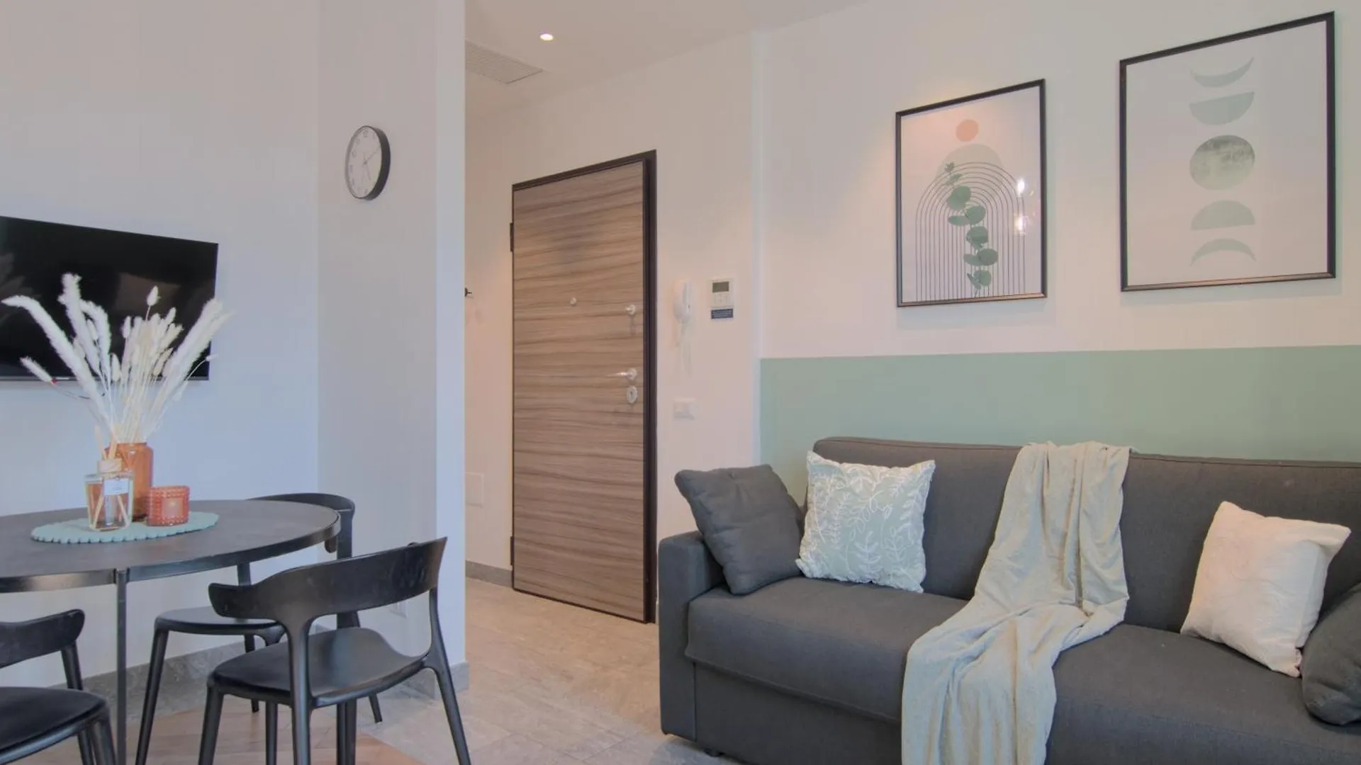 Ca Del Lasco - Modern Apartments In Classic Villa Bellano