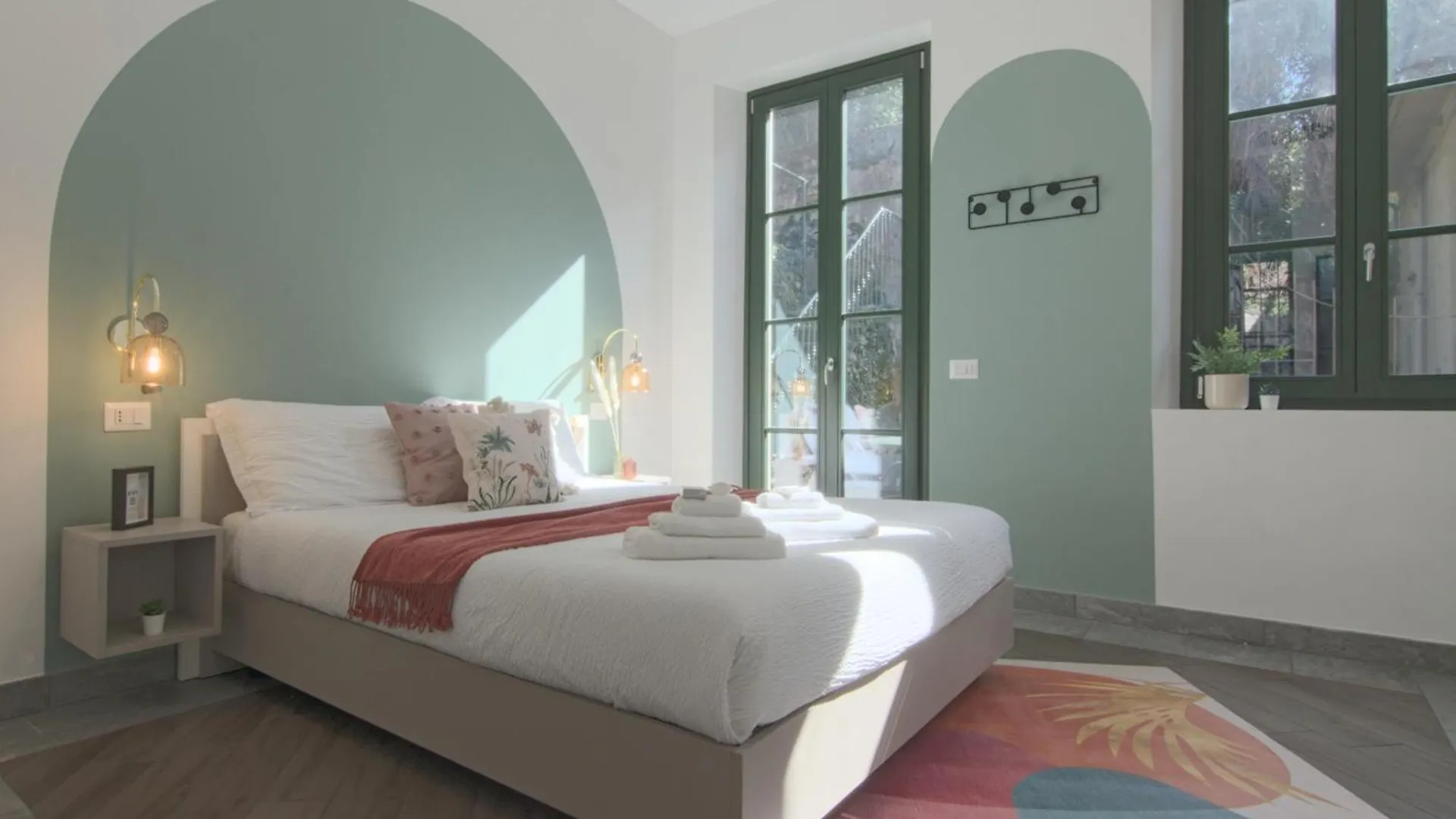 Ca Del Lasco - Modern Apartments In Classic Villa Bellano