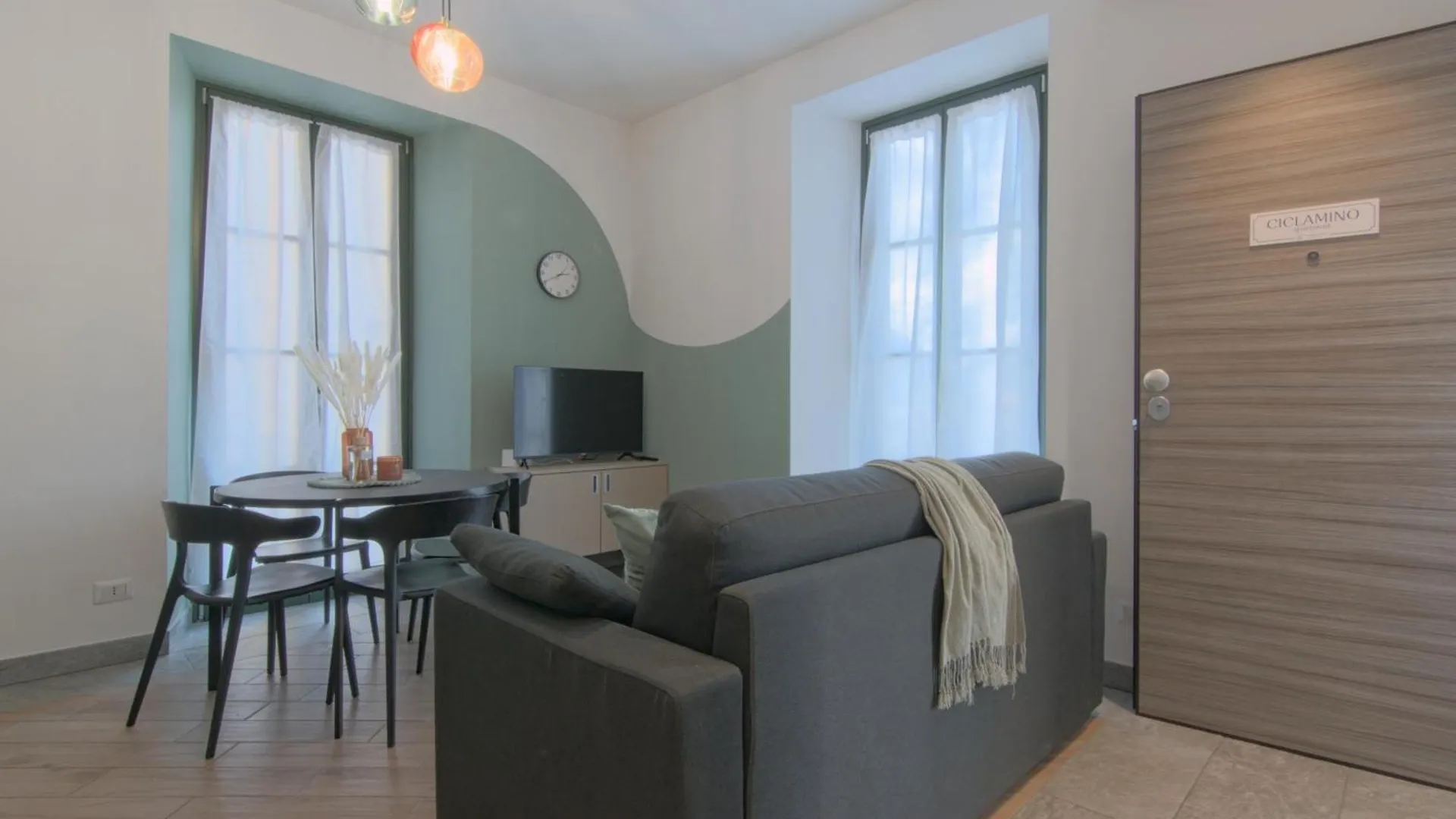 Ca Del Lasco - Modern Apartments In Classic Villa Bellano
